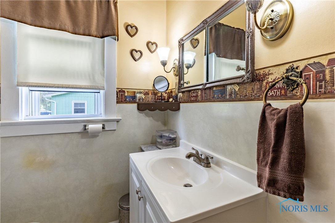 5595 Fryer Avenue, Toledo, Ohio image 23