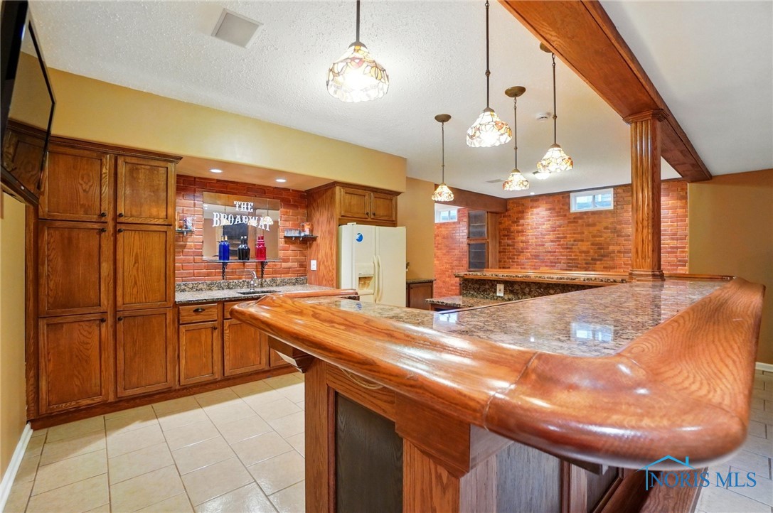 810 Barnstable Lane, Bowling Green, Ohio image 36