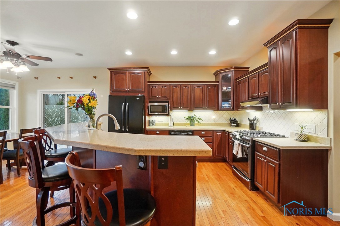 810 Barnstable Lane, Bowling Green, Ohio image 11
