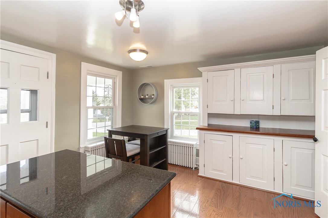 24423 W 2nd Street, Grand Rapids, Ohio image 12