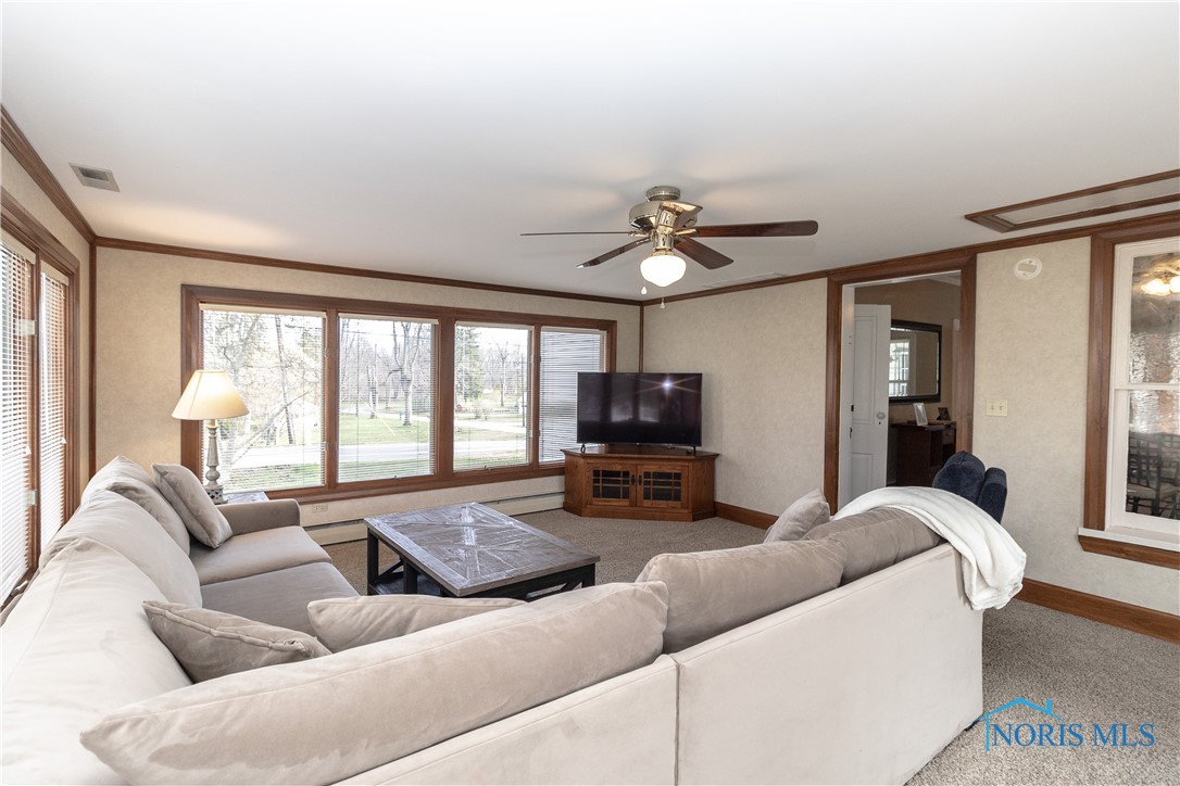 24423 W 2nd Street, Grand Rapids, Ohio image 4