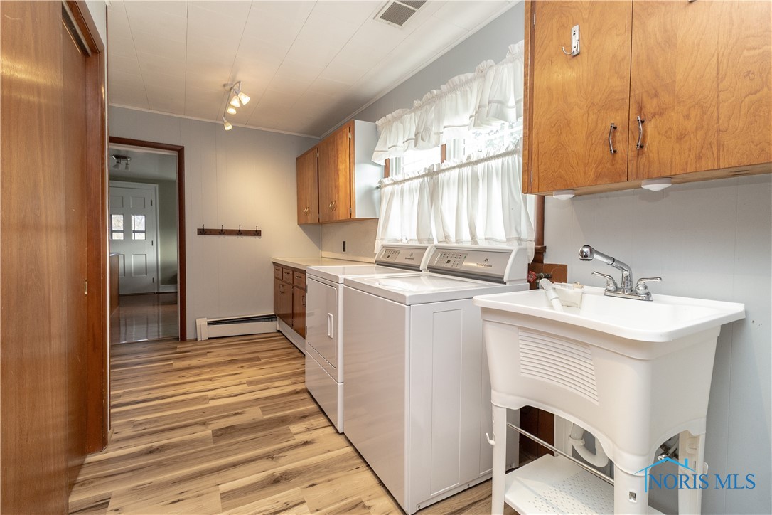 24423 W 2nd Street, Grand Rapids, Ohio image 15