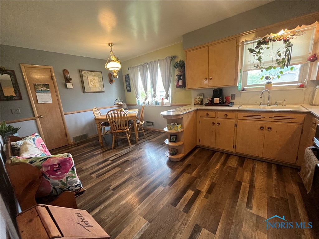 4448 Helmond Court, Toledo, Ohio image 11