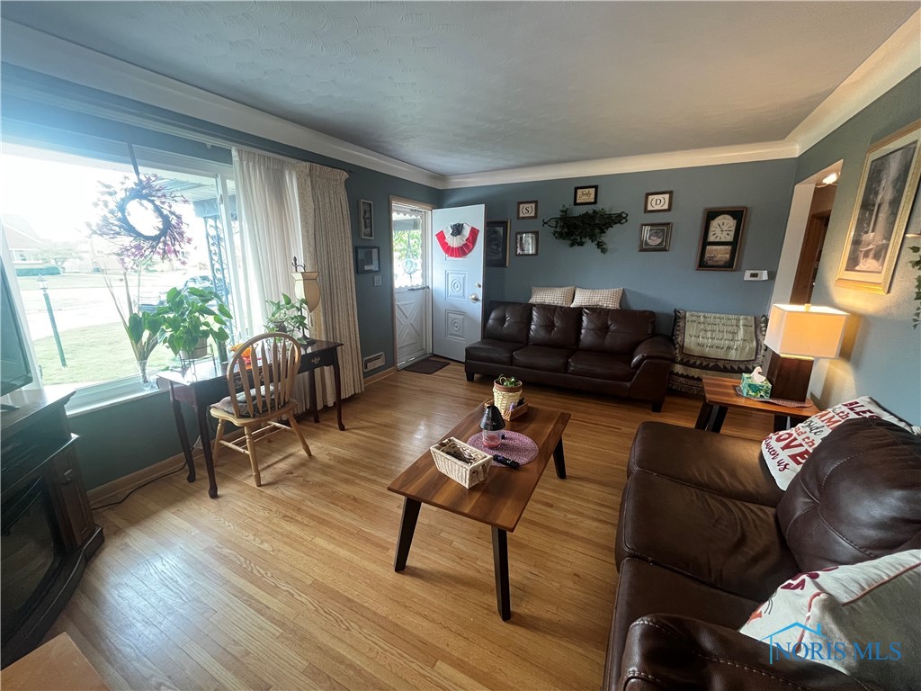 4448 Helmond Court, Toledo, Ohio image 9