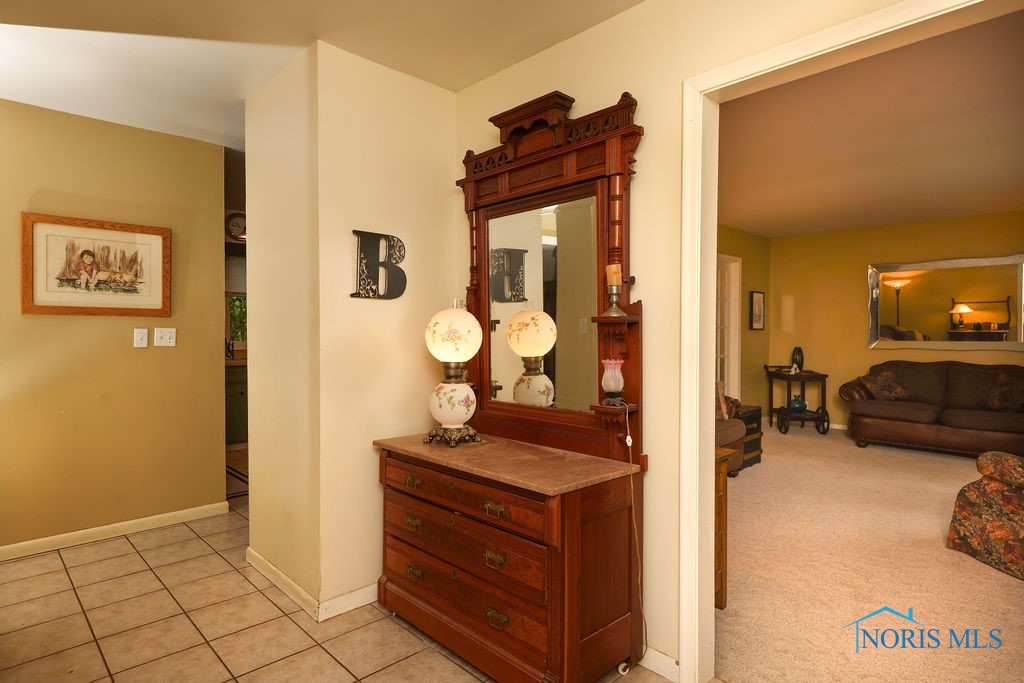 633 Hillcrest Avenue, Findlay, Ohio image 3