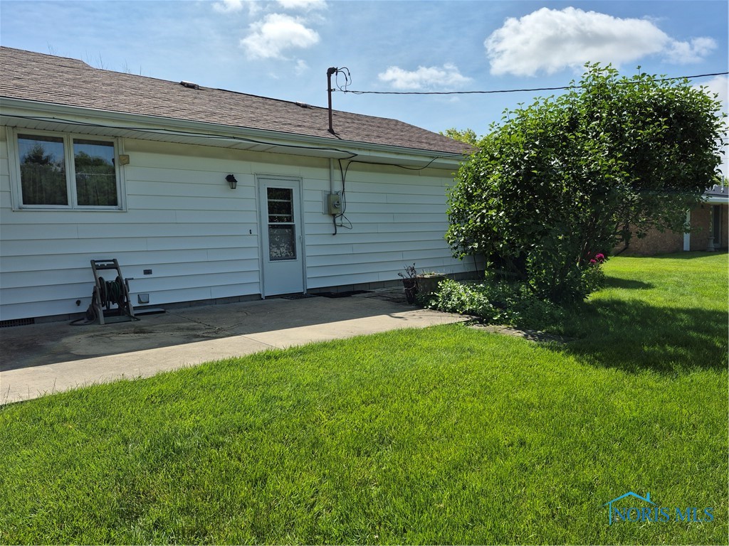 1100 Cherry Lane, Findlay, Ohio image 25