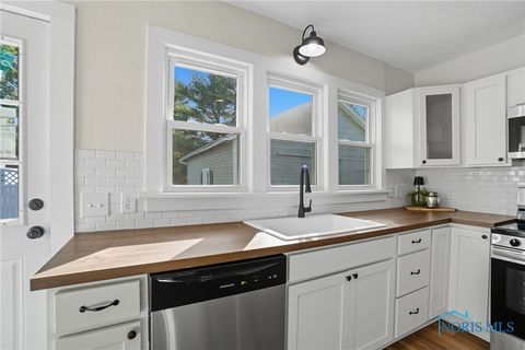 Tiny photo for 112 N Beecher Street, North Baltimore, OH 45872 (MLS # 6136138)