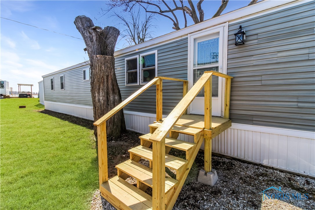 265 S Meachem Road #41, Port Clinton, Ohio image 2