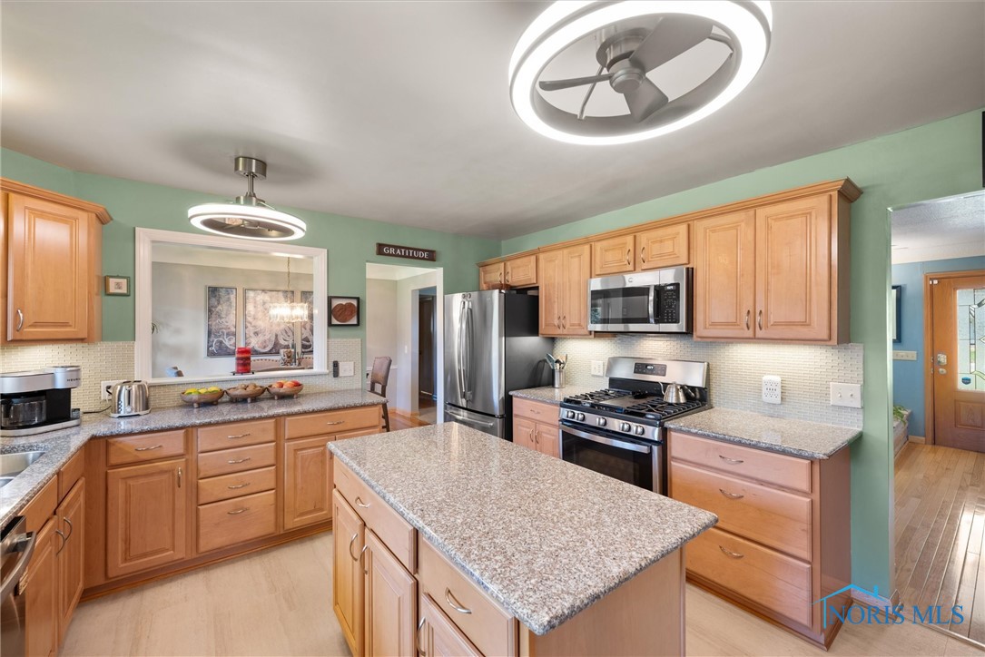 3519 Denise Drive, Toledo, Ohio image 6