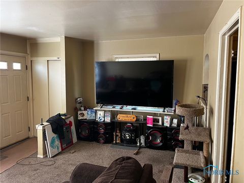 Tiny photo for 606 W Capistrano Avenue, Toledo, OH 43612 (MLS # 6136537)