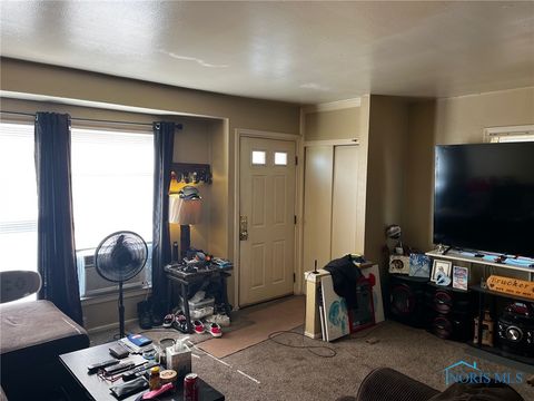 Tiny photo for 606 W Capistrano Avenue, Toledo, OH 43612 (MLS # 6136537)