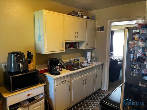 Tiny photo for 606 W Capistrano Avenue, Toledo, OH 43612 (MLS # 6136537)