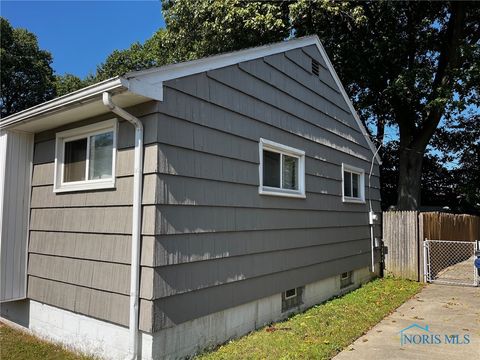 Tiny photo for 606 W Capistrano Avenue, Toledo, OH 43612 (MLS # 6136537)