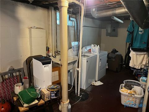Tiny photo for 606 W Capistrano Avenue, Toledo, OH 43612 (MLS # 6136537)