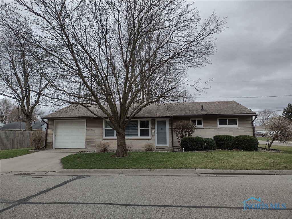 217 Degroff Avenue, Archbold, Ohio image 1