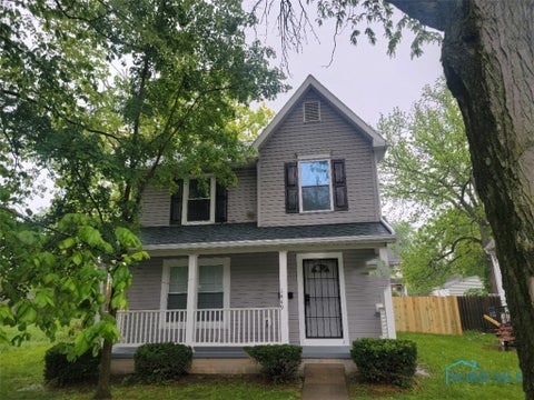 Photo for 1449 Norwood Avenue