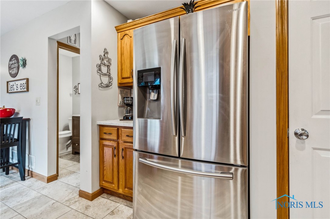 1521 Misty Oaks Drive, Findlay, Ohio image 18
