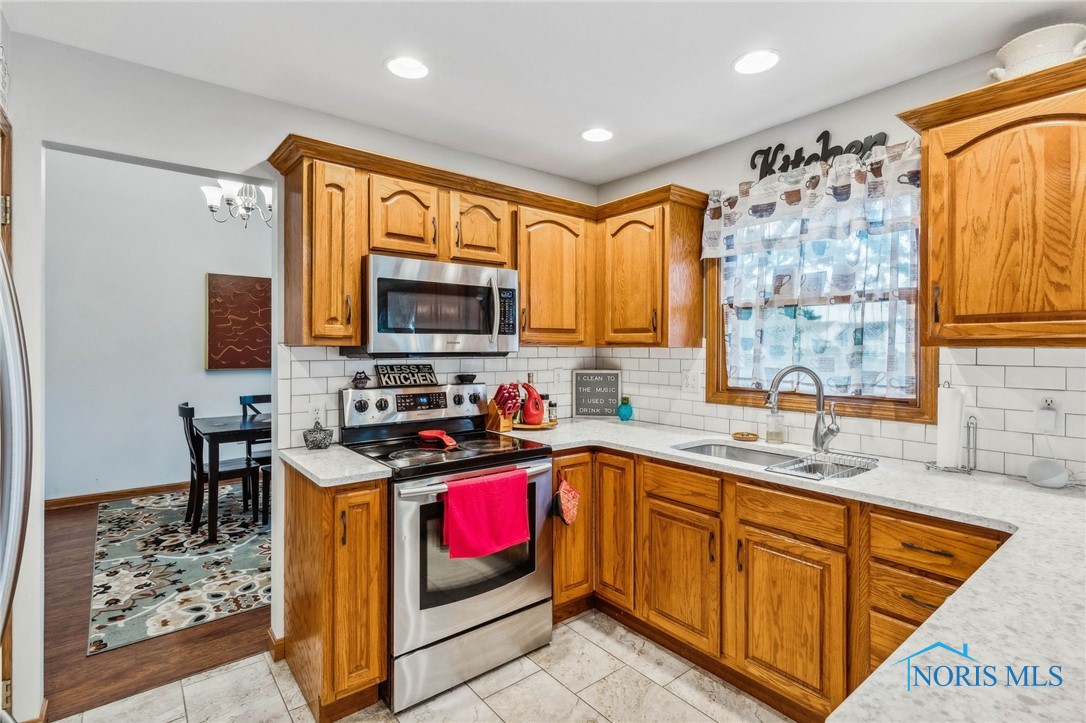 1521 Misty Oaks Drive, Findlay, Ohio image 19