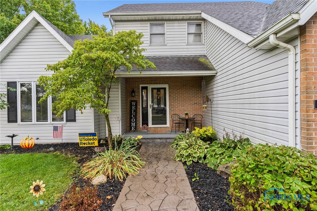 1521 Misty Oaks Drive, Findlay, Ohio image 3
