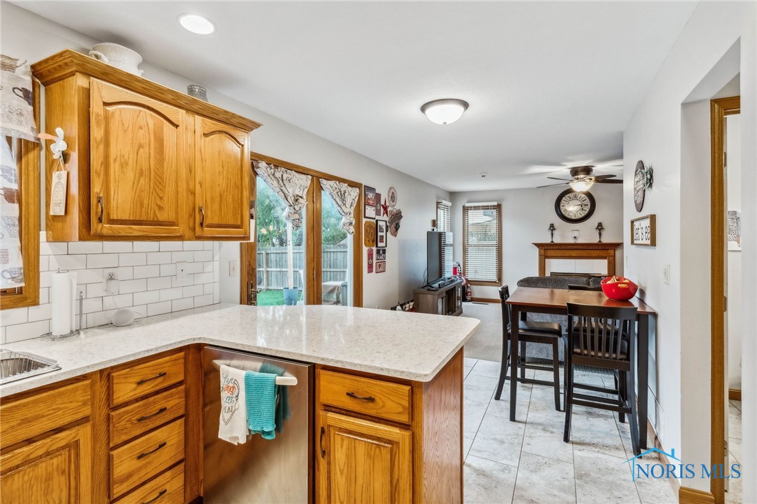 1521 Misty Oaks Drive, Findlay, Ohio image 16
