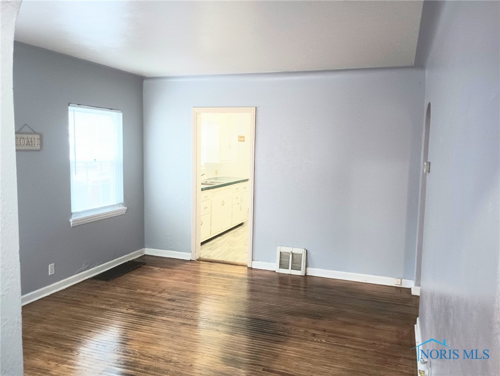 2449 Lambert Drive, Toledo, Ohio image 2
