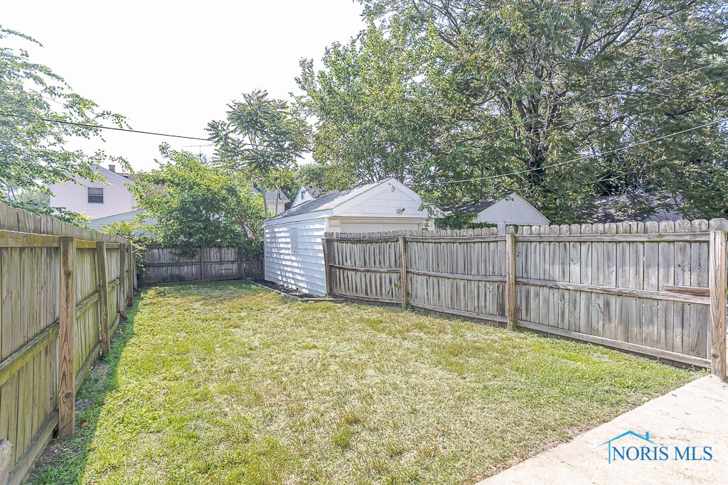 3661 Leybourn Avenue, Toledo, Ohio image 39