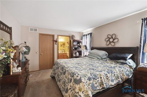 Tiny photo for 1976 Allendale Drive, Toledo, OH 43611 (MLS # 6136575)