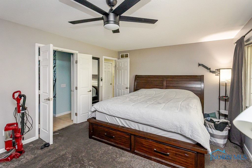 5621 Forest Green Drive, Toledo, Ohio image 17