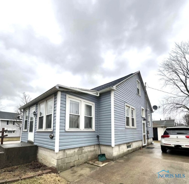 216 N Center Street, Wayne, Ohio image 1