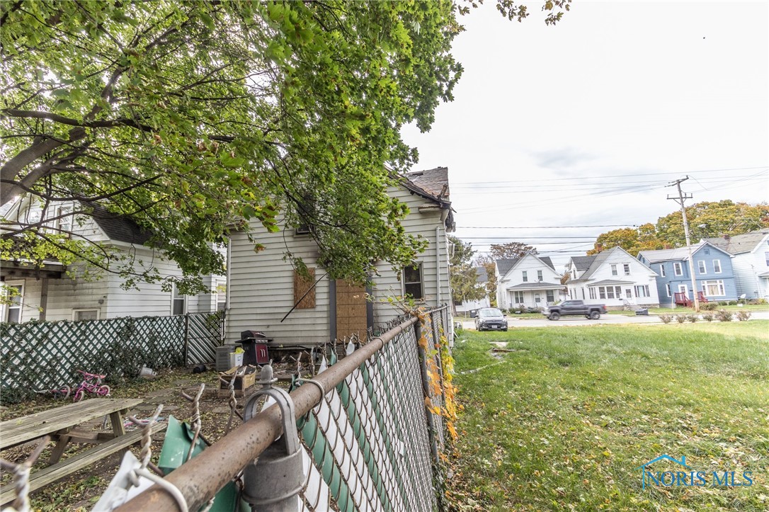 1524 Hayes Avenue, Sandusky, Ohio image 9