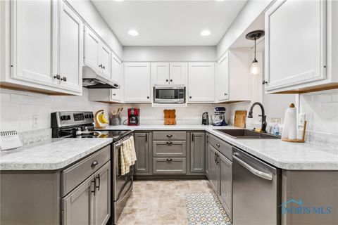 Tiny photo for 1926 Queenswood Drive #4, Findlay, OH 45840 (MLS # 6136643)
