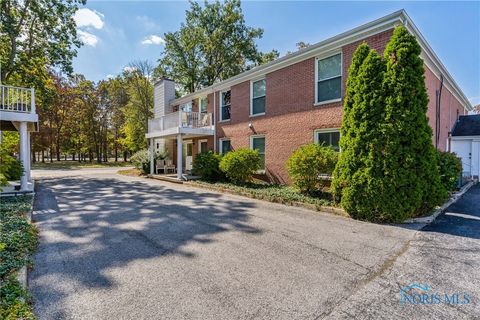 Tiny photo for 1926 Queenswood Drive #4, Findlay, OH 45840 (MLS # 6136643)