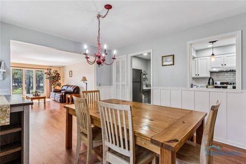 Tiny photo for 1926 Queenswood Drive #4, Findlay, OH 45840 (MLS # 6136643)