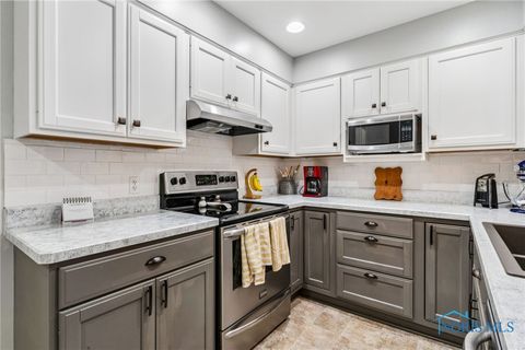 Tiny photo for 1926 Queenswood Drive #4, Findlay, OH 45840 (MLS # 6136643)