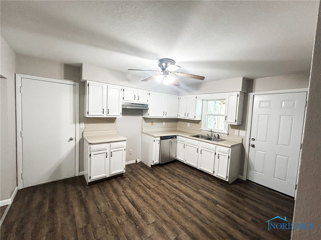 5820 Semoff Drive, Toledo, Ohio image 12