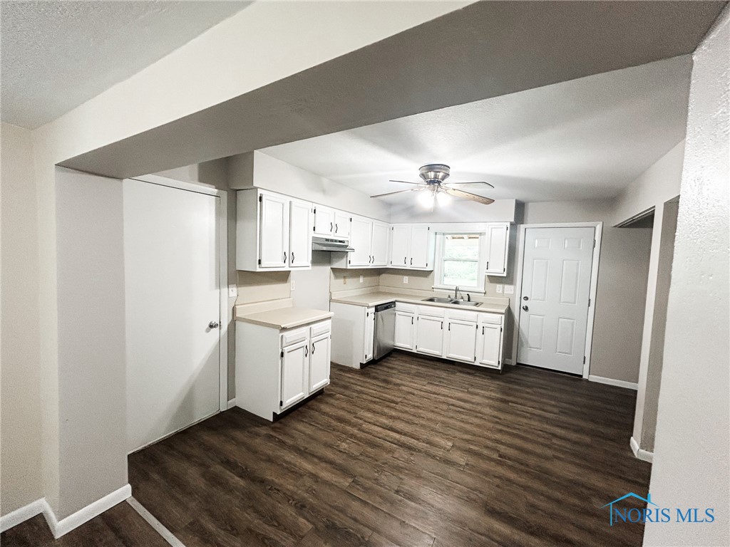 5820 Semoff Drive, Toledo, Ohio image 10