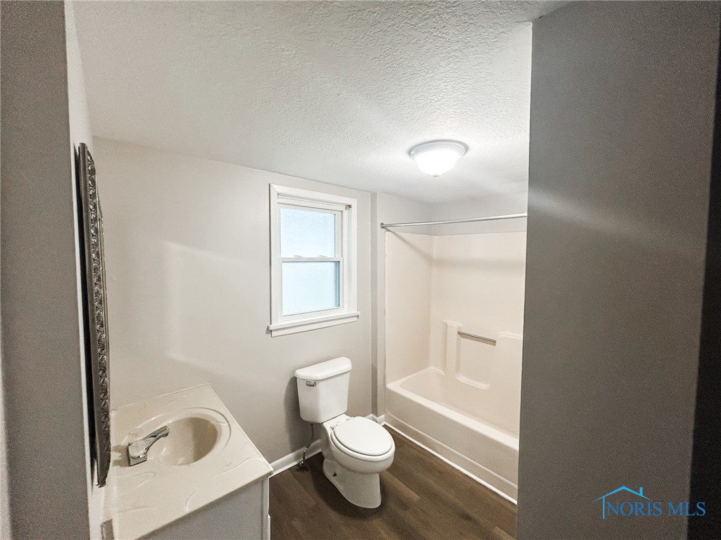 5820 Semoff Drive, Toledo, Ohio image 21