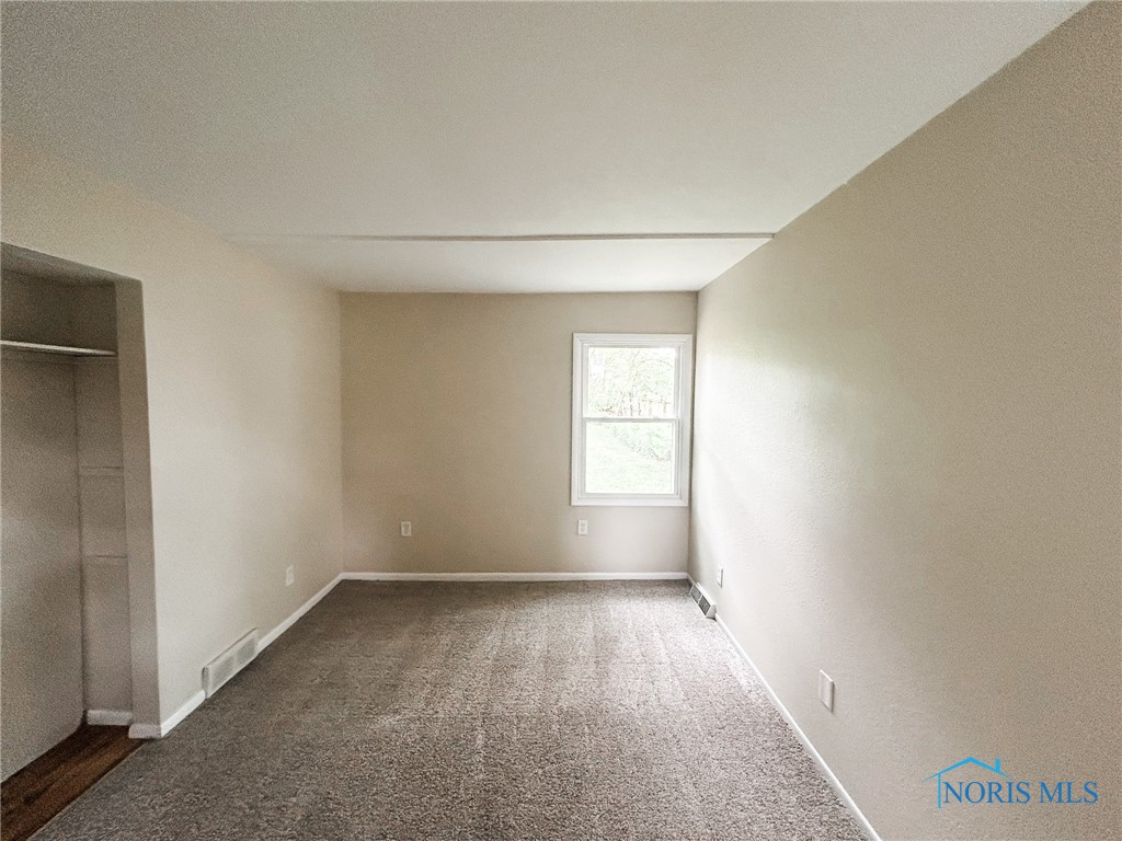 5820 Semoff Drive, Toledo, Ohio image 23