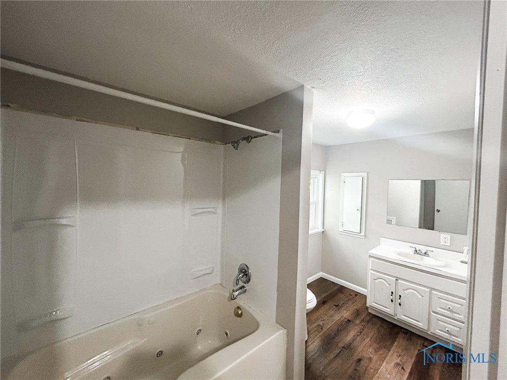 5820 Semoff Drive, Toledo, Ohio image 30