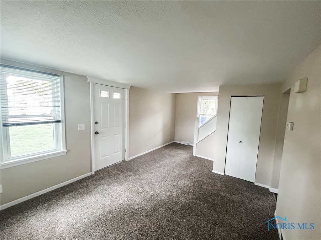 5820 Semoff Drive, Toledo, Ohio image 5