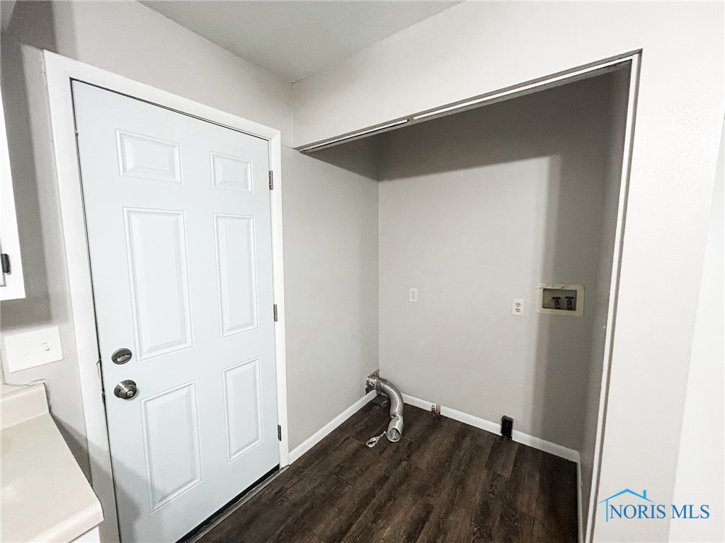 5820 Semoff Drive, Toledo, Ohio image 19