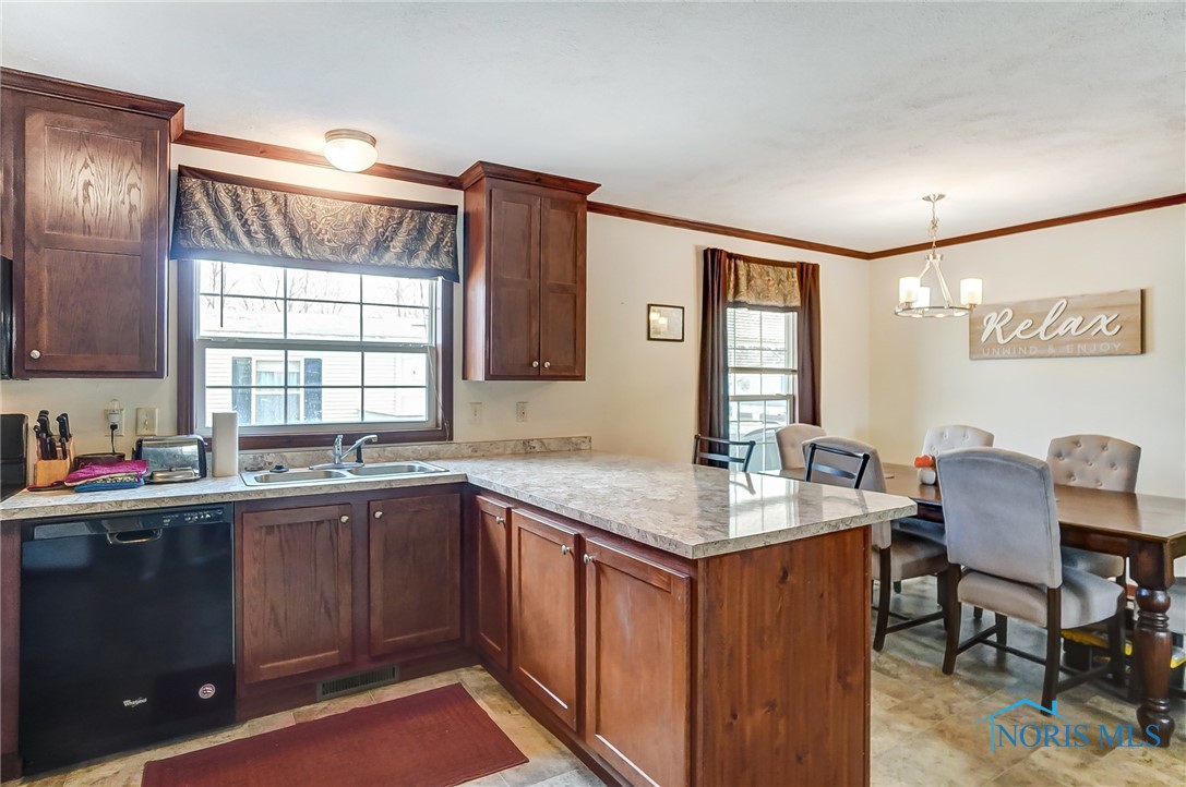 715 S Holland Sylvania Road #24, Toledo, Ohio image 9