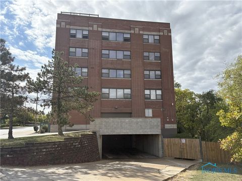 Tiny photo for 110 Ottawa Street #2F, Toledo, OH 43604 (MLS # 6136880)
