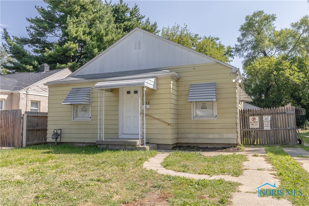 View Toledo, OH 43607 house