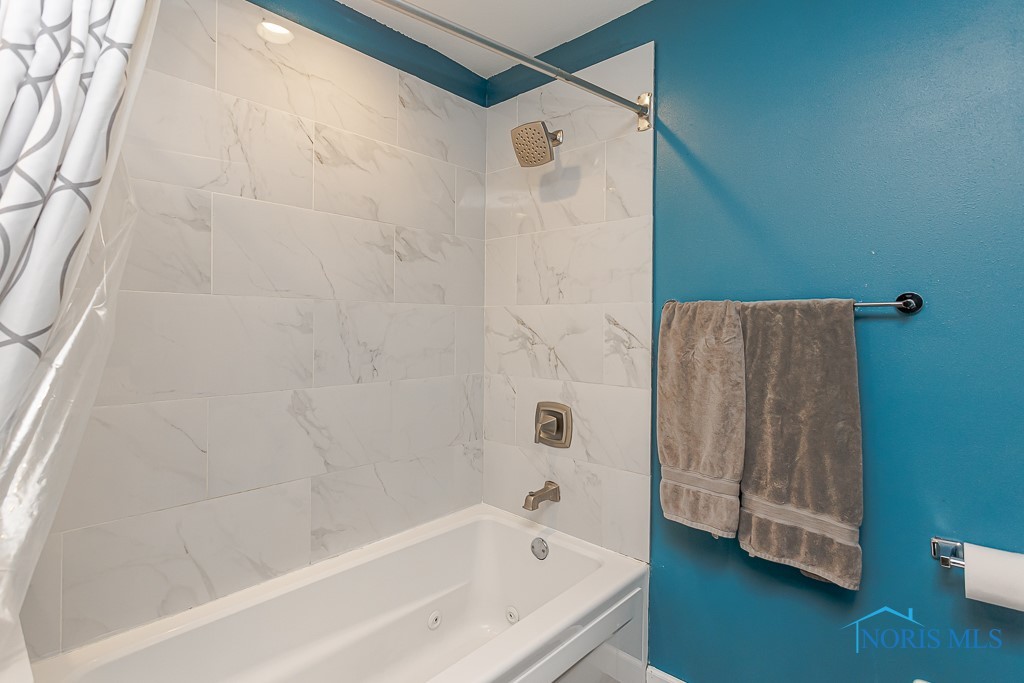 24269 W 2nd Street, Grand Rapids, Ohio image 38