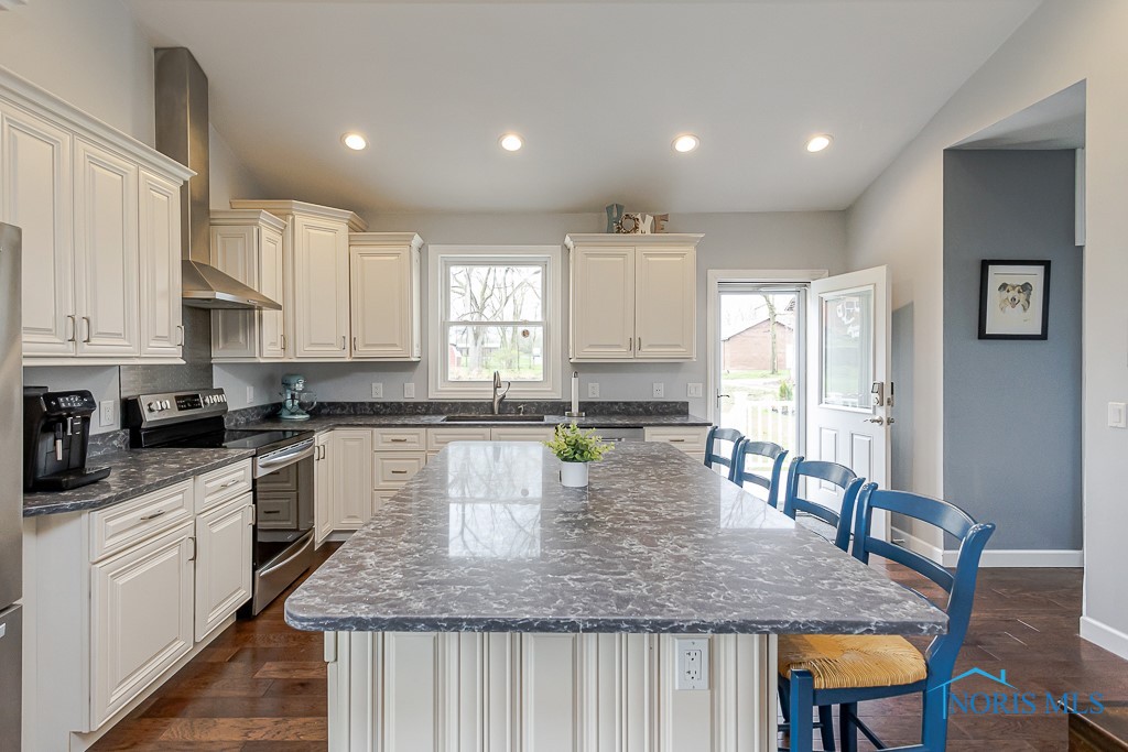 24269 W 2nd Street, Grand Rapids, Ohio image 18