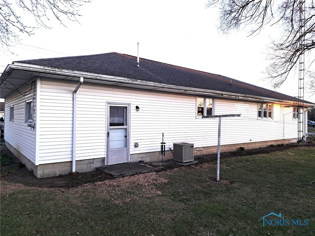590 West Street, Carey, Ohio image 2