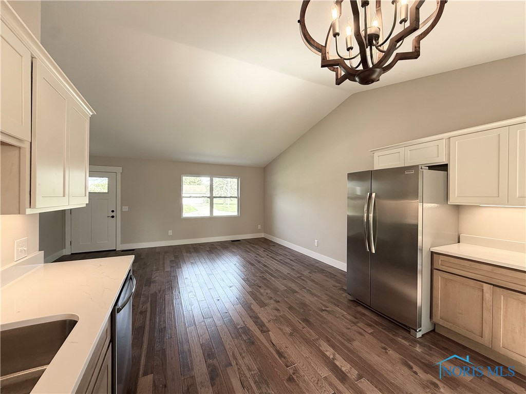 17649 Woodburn Avenue, Grand Rapids, Ohio image 5