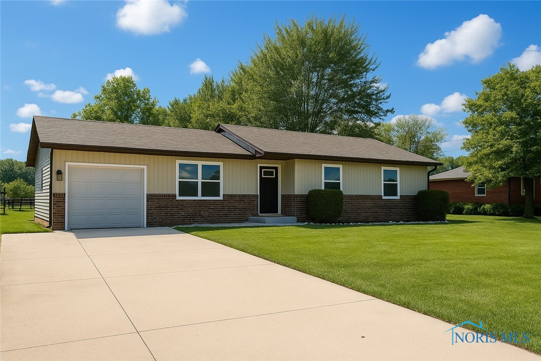 17649 Woodburn Avenue, Grand Rapids, Ohio image 1