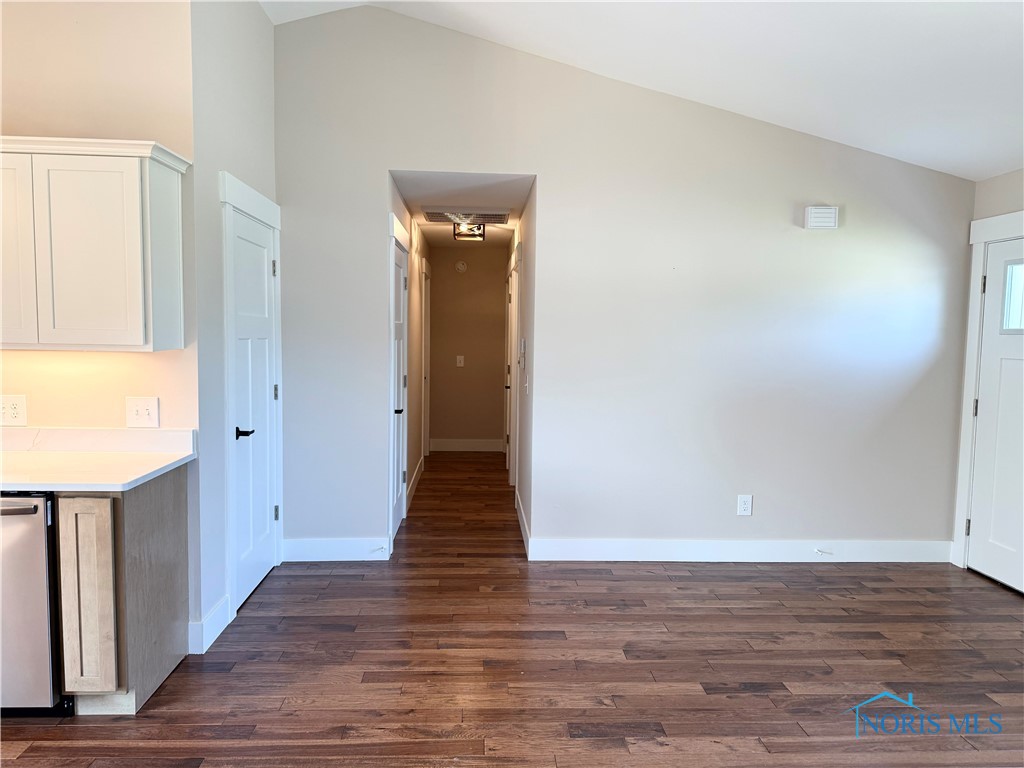 17649 Woodburn Avenue, Grand Rapids, Ohio image 18